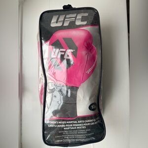 UFC Vibrant Pink Women's Cardio Gloves